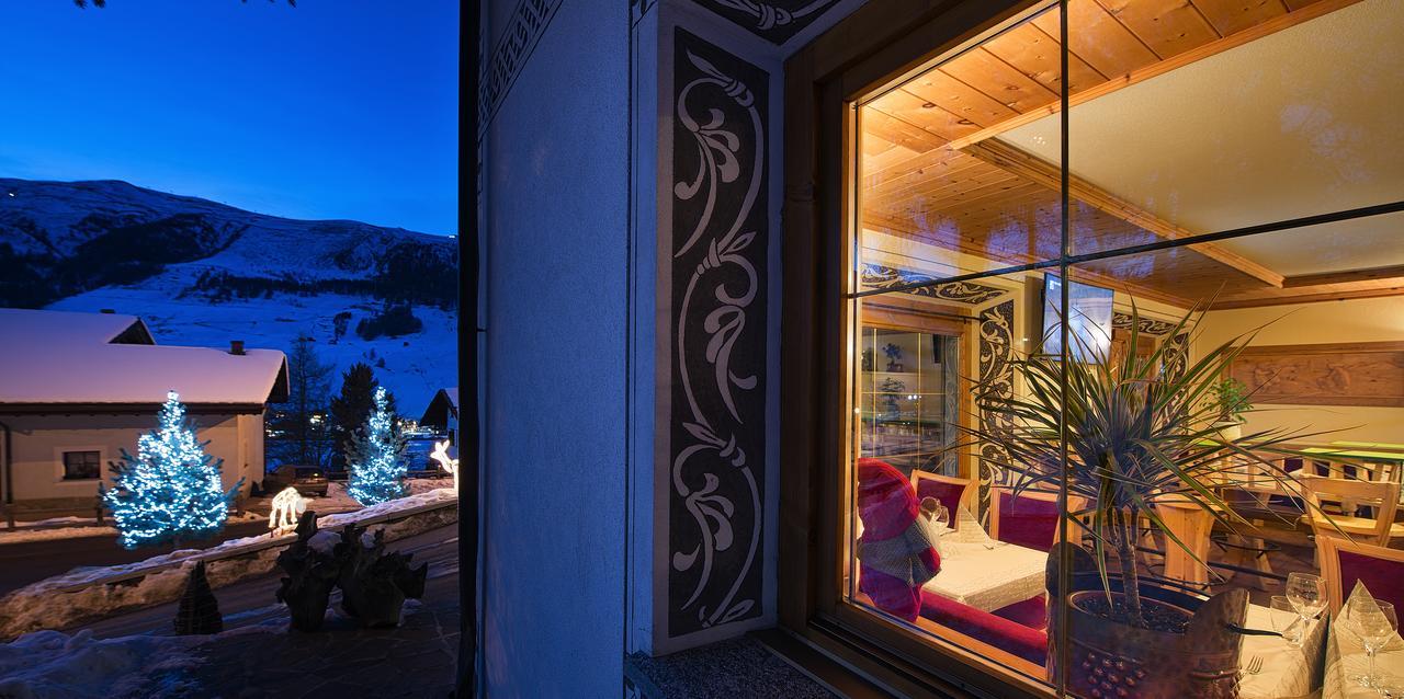 Hotel Duc De Rohan リヴィーニョ エクステリア 写真